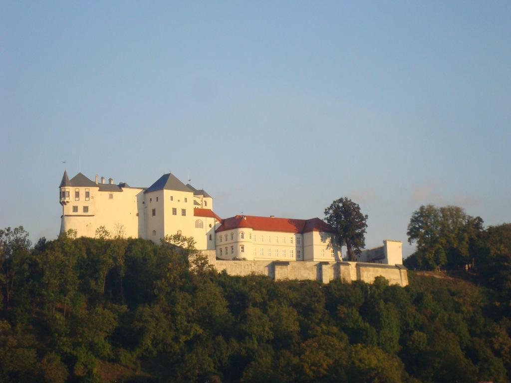 Penzion Majak Banská Bystrica Exterior photo