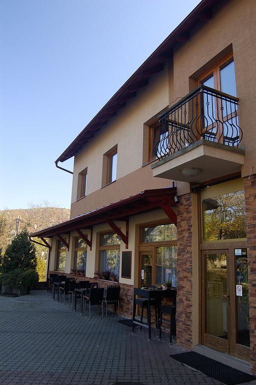 Penzion Majak Banská Bystrica Exterior photo